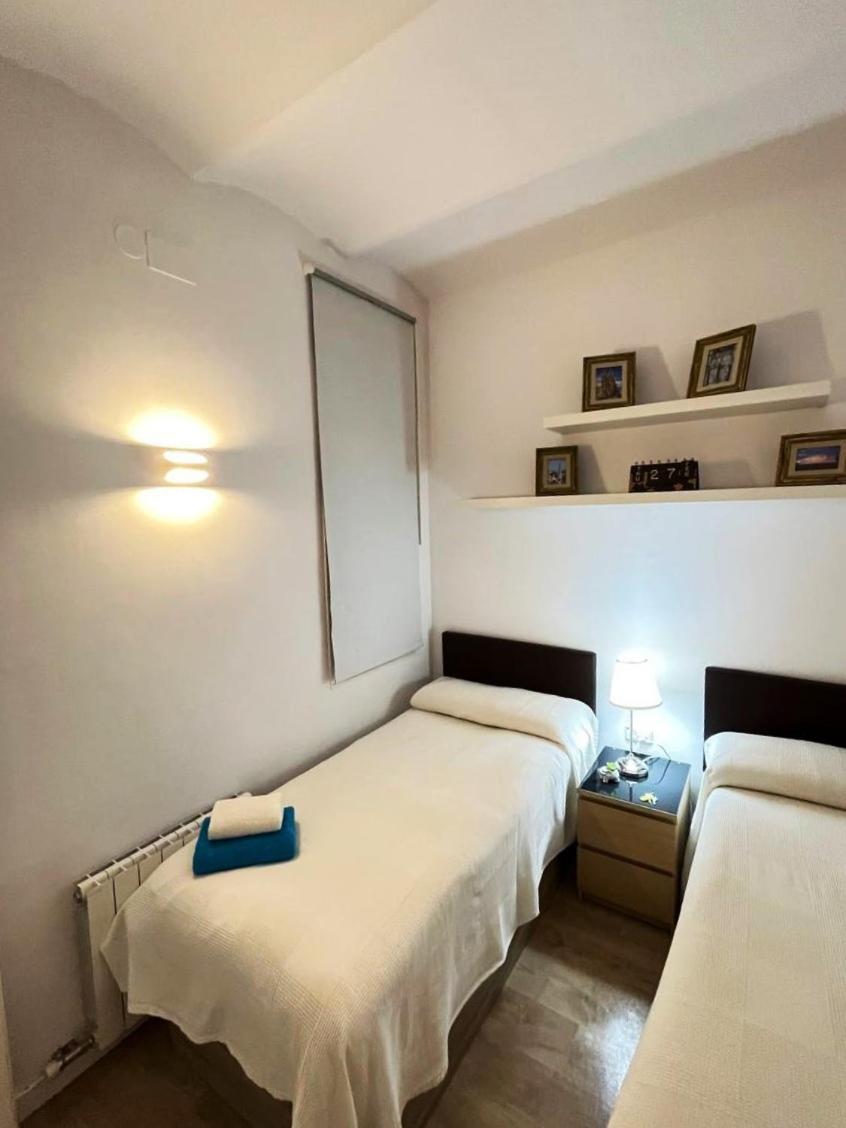 Flor Habitaciones Barcelona Eksteriør billede